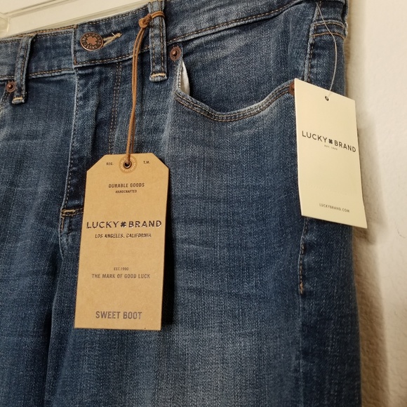 Lucky Brand Women's Mid Rise Sweet Bootcut Jeans - Picture 4 of 8